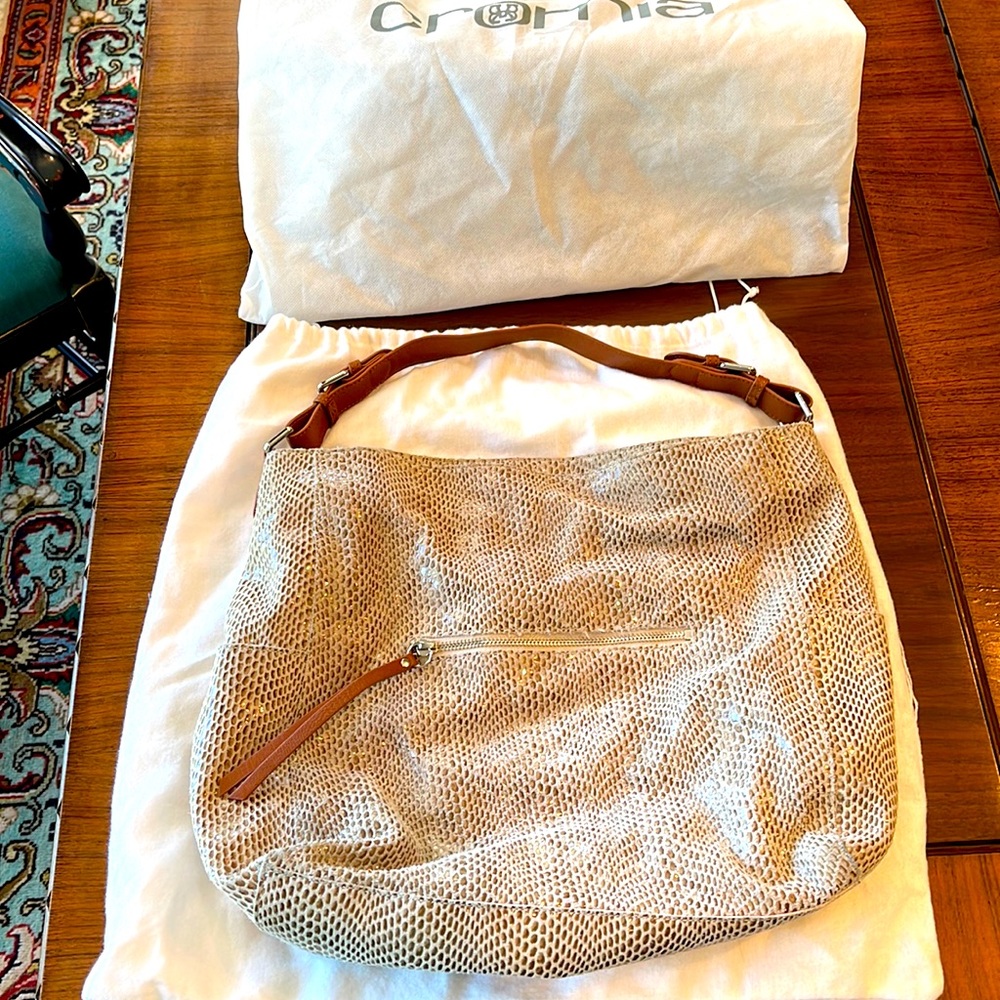 Cromia Hobo Satchel in beautiful condition in sparkle leather snakeskin pattern.